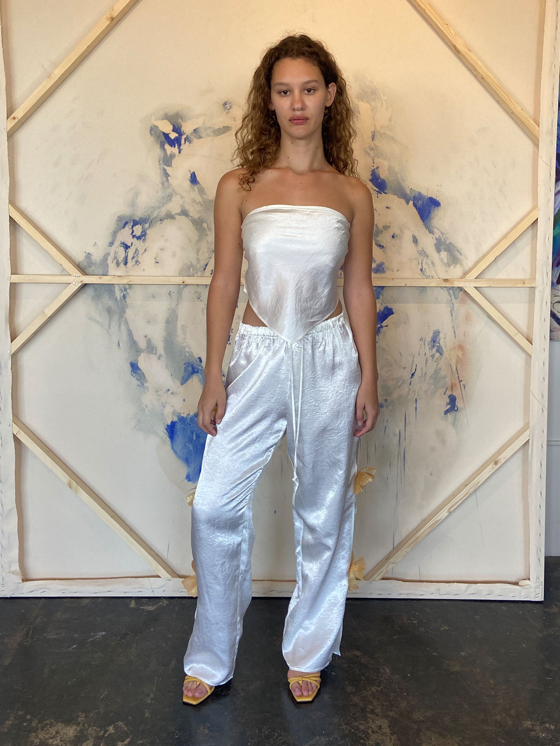 Crushed_white_deadstock_pant_with_flowers