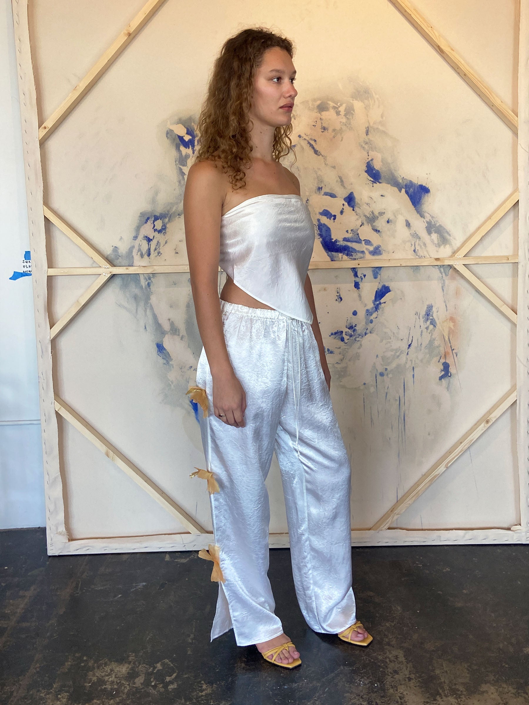 Crushed_white_deadstock_pant_with_flowers