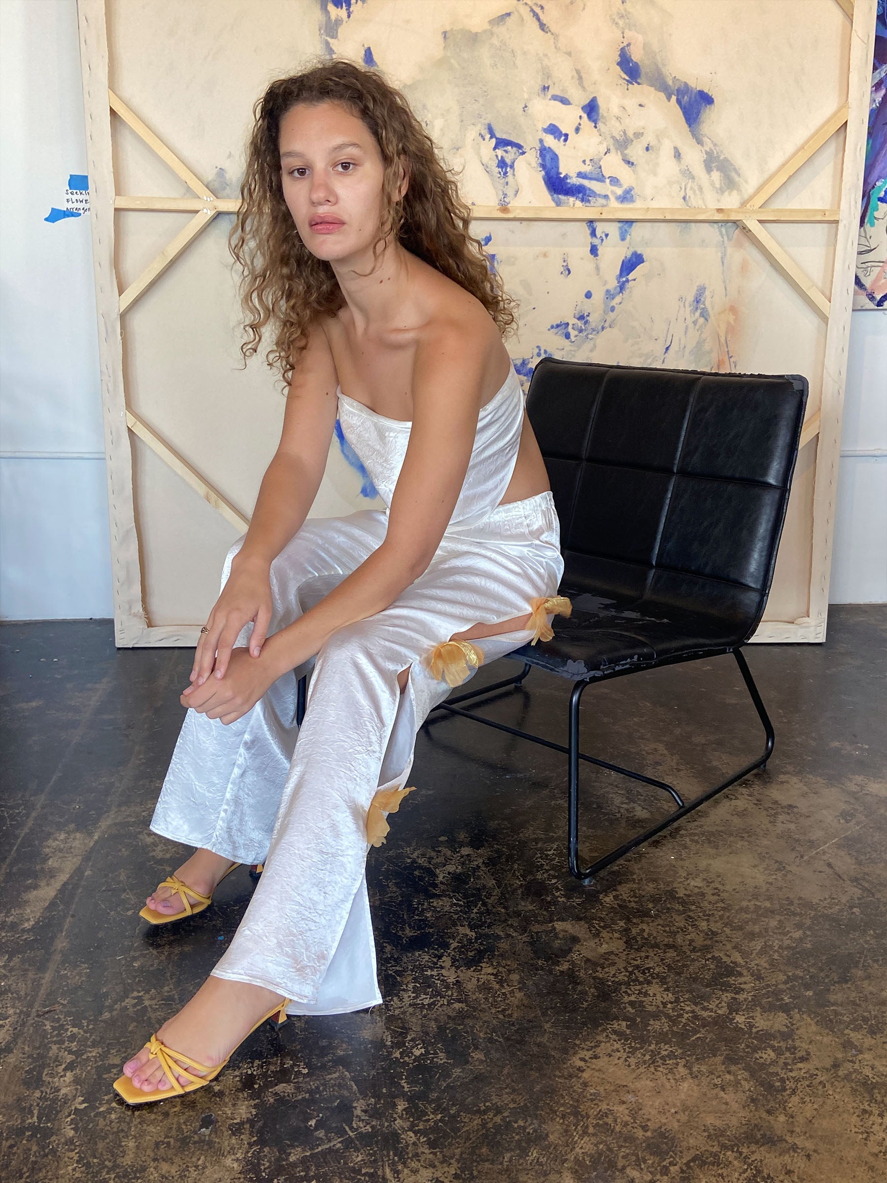 Crushed_white_deadstock_pant_with_flowers