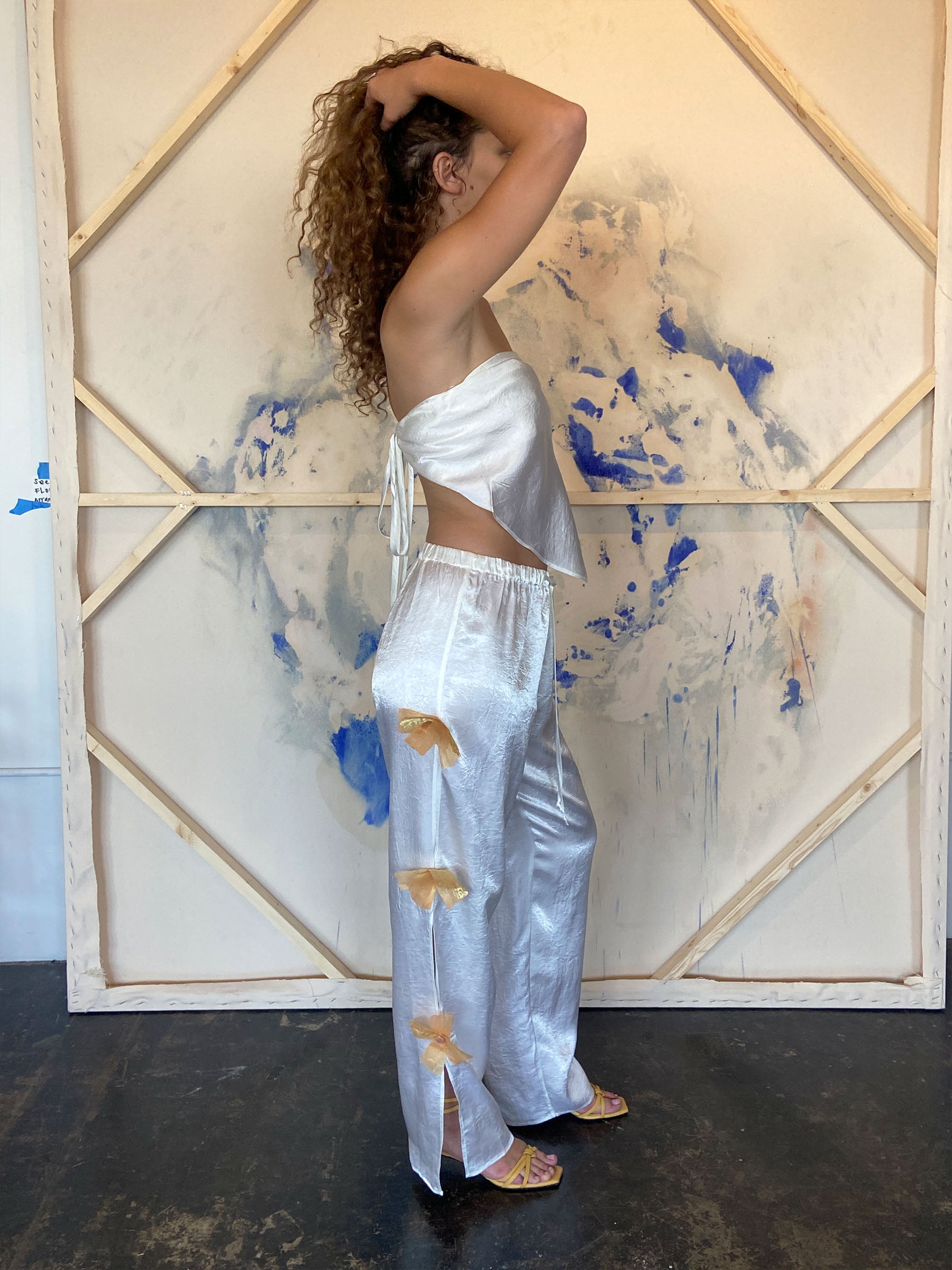 Crushed_white_deadstock_pant_with_flowers