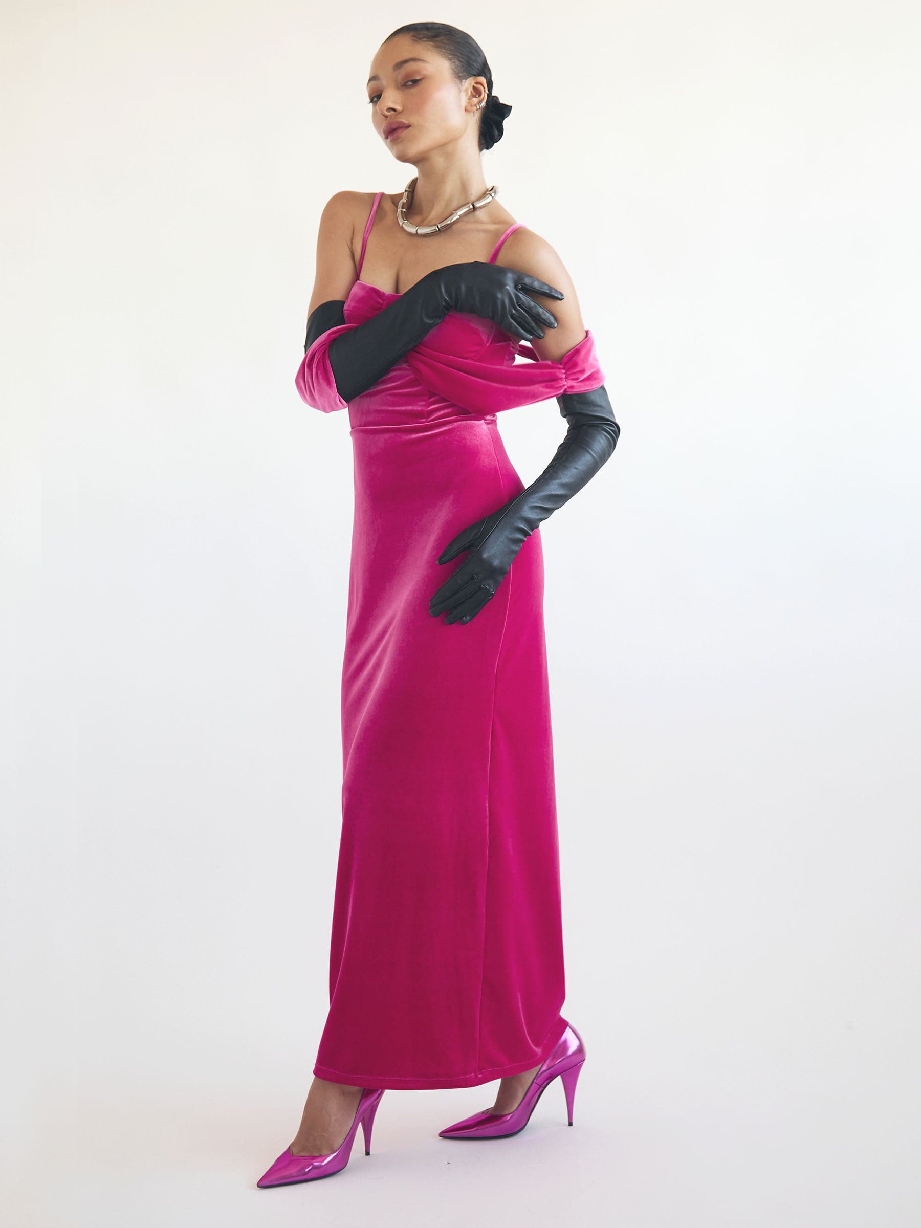 Barbie_pink_velvet_maxi_corset_dress