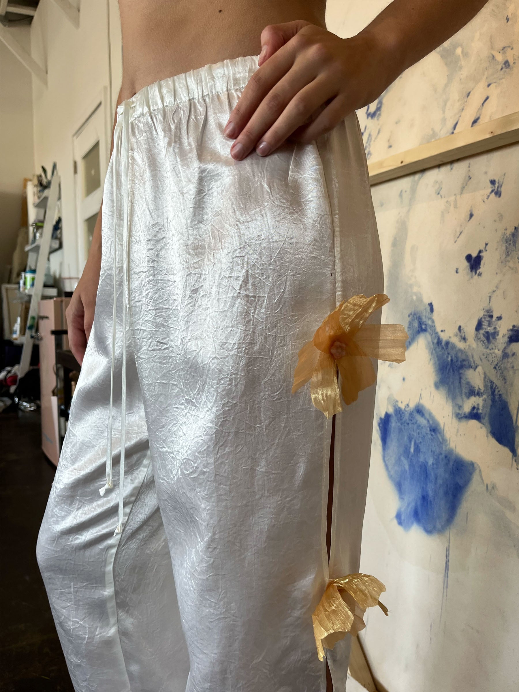 Crushed_white_deadstock_pant_with_flowers