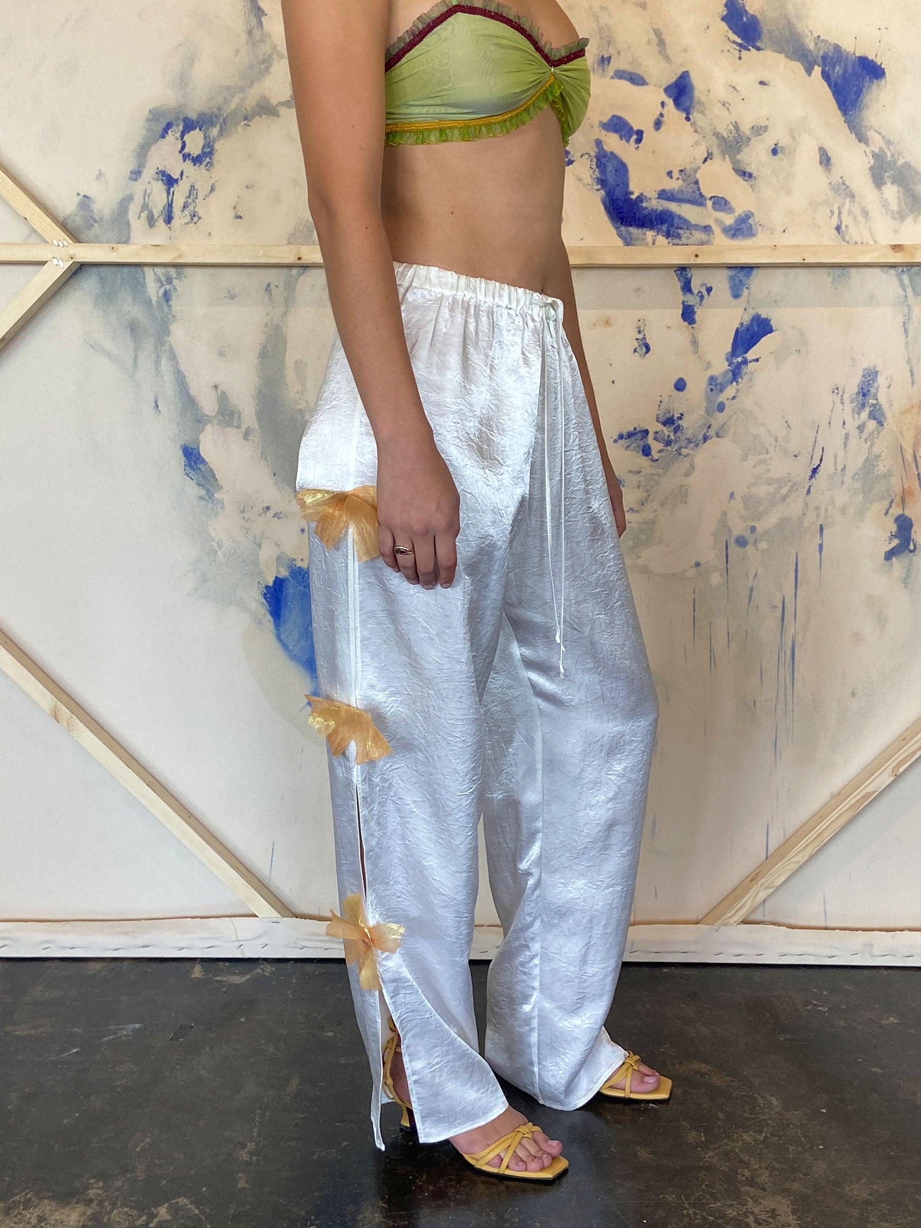 Crushed_white_deadstock_pant_with_flowers